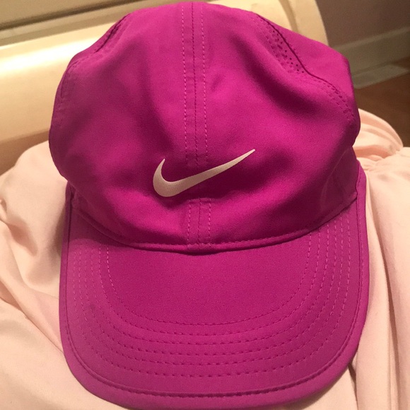 Nike Accessories - Nike dri fit hat